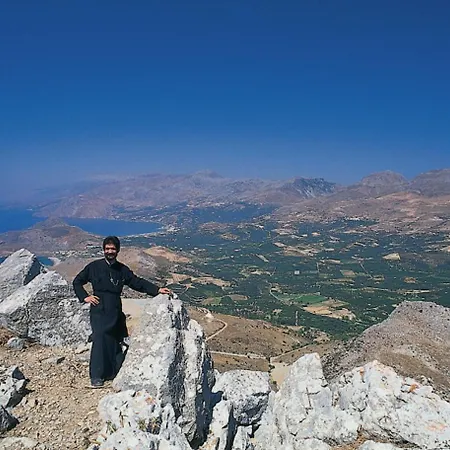 Kalypso Cretan Village & 4* 플라키아스
