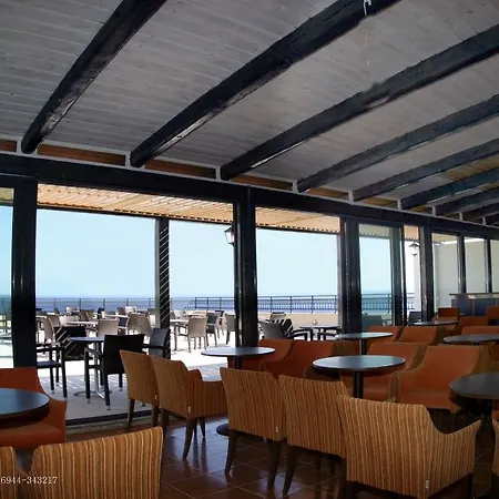 卡吕普索克莱顿田园假日及温泉酒店 度假村 4*